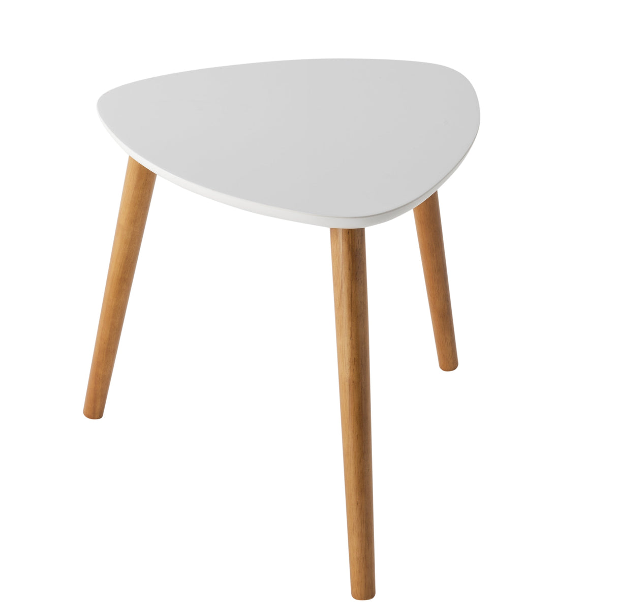 Set van drie bijzettafels Agnes met MDF tafelbladen en houten poten, met een trendy vorm, geschikt voor moderne interieurs.