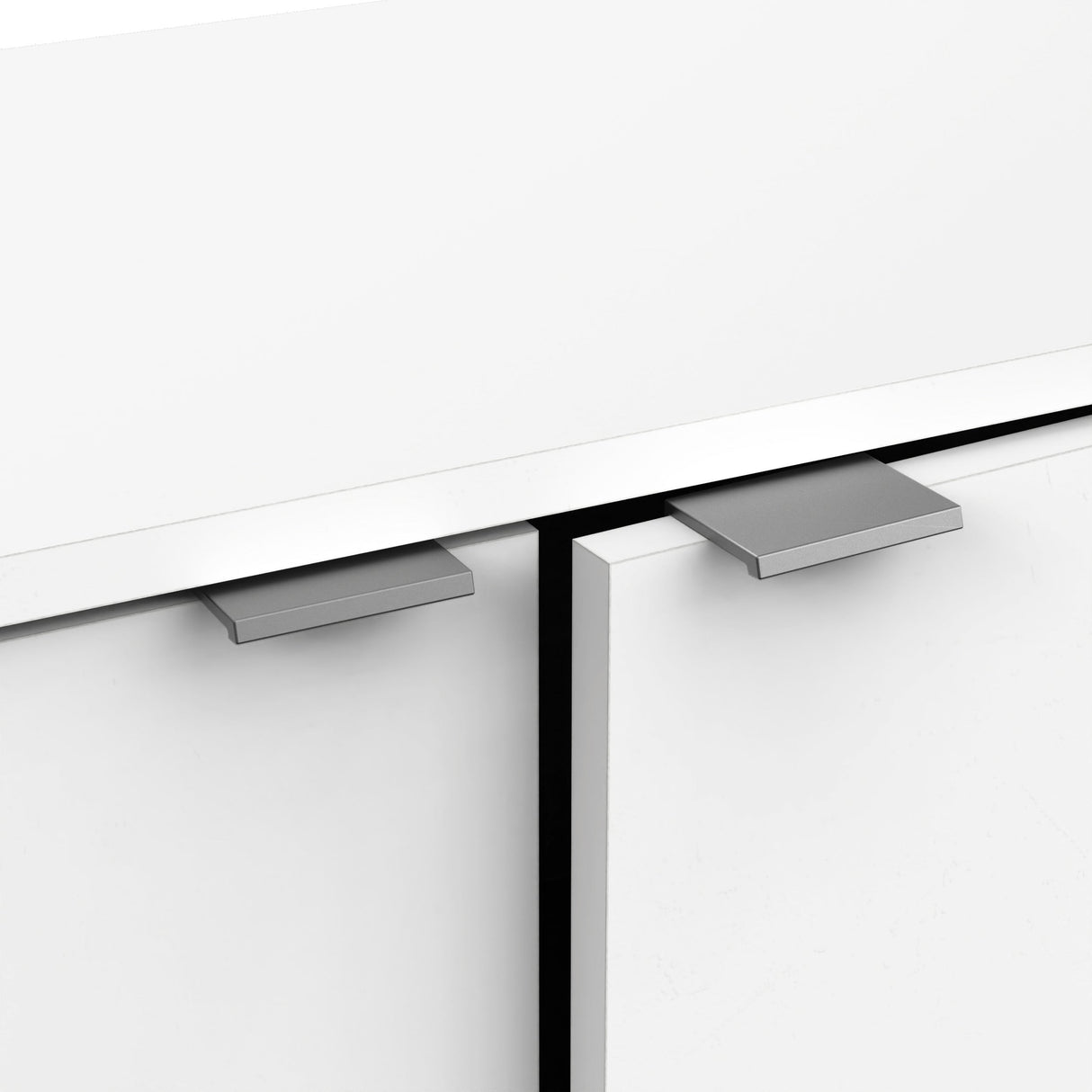 2-Deurs Kast 'Perfect', een compact dressoir met drie vakken en verstelbare planken, elegante smalle handgreep en geweven linnen interieur voor veelzijdige opbergruimte.