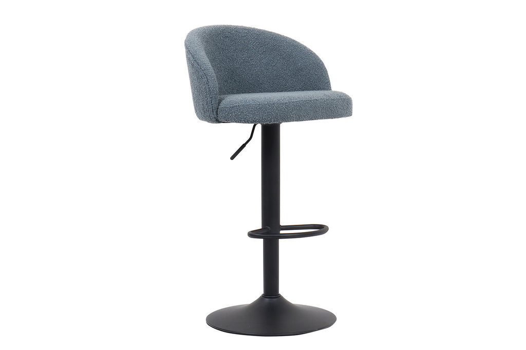 Barkruk 'Arda' Bouclé Blauw met zwarte basis, verstelbare zithoogte, ergonomische rugleuning en 360° draaibaarheid, ideaal voor moderne interieurs.