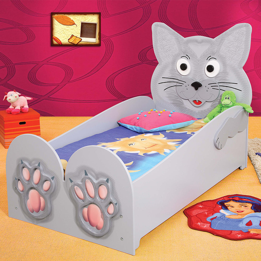 poes kinderbed in het grijs