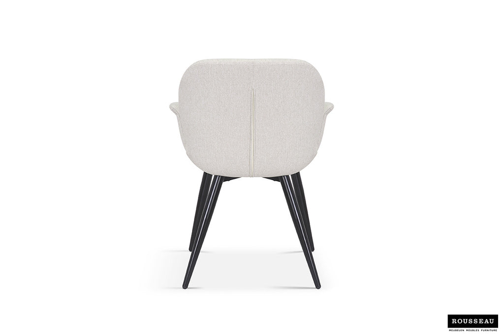 Stoel 'Maxim' Stof Beige met metalen poten en polyester bekleding, achterkant zichtbaar. Verpakt per twee, passend bij Furndaily's veelzijdige meubelaanbod.