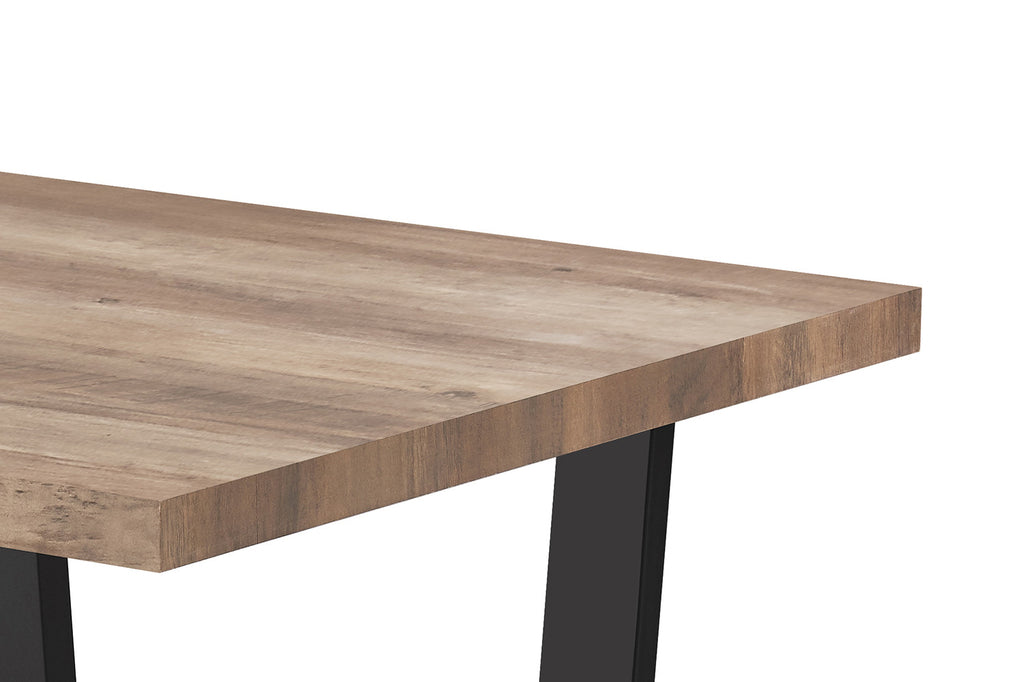 Tafel 'Armin' 180 cm Decor Mango, close-up van MDF blad met metalen poten, toont gedetailleerd houtnerfpatroon en strakke rechthoekige vorm.