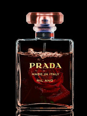 Glasschilderij 60x80cm Prada parfum – Roze