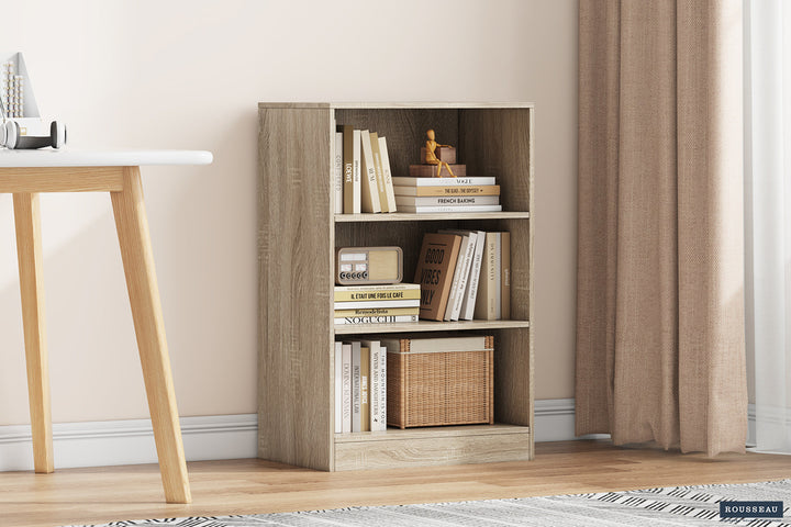 Boekenkast 'Space' 2 legplanken Sonoma (1c) met boeken en manden, ideaal voor elke ruimte in huis. Gemaakt van MDF, Spaanderplaat en ABS.