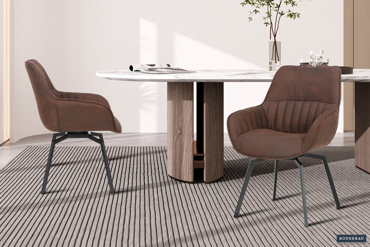 Stoel 'Bora' met metalen poten en microvezel PU bekleding, bruin, naast een tafel met plant, geschikt voor elke ruimte in huis.