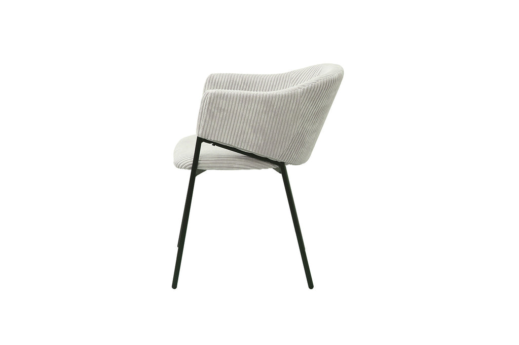 Stoel 'Hugo' Corduroy Lichtgrijs met zwarte metalen poten, set van twee, perfect voor moderne interieurs, verkrijgbaar bij Furndaily.