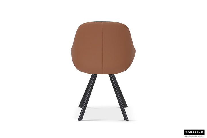 Stoel 'Jan' met zwarte poten en bruine rug, gemaakt van 100% polyester en PU. Geschikt voor elke ruimte, een stijlvolle keuze van Furndaily.