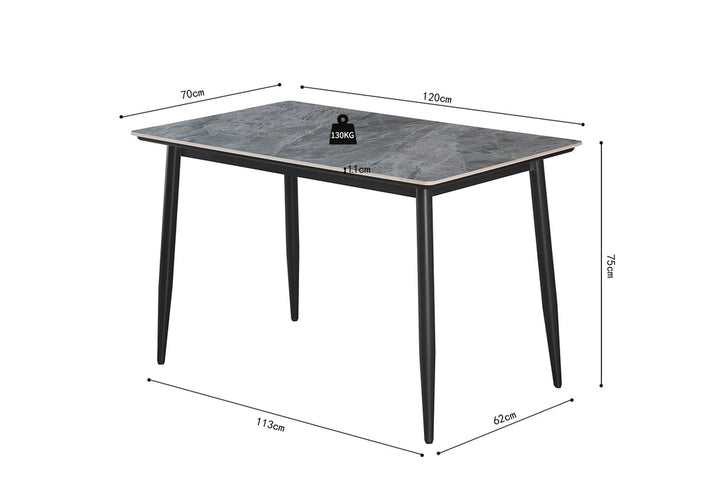 Tafel 'Kenzo' 120 cm, rechthoekig met metalen structuur en stenen blad, afgebeeld op een weegschaal voor maatvoering.