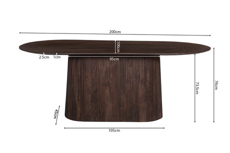 Tafel 'Miguel' 200 cm ovaal van massief mango hout, donkerbruin, met een hoogte van 95 cm, op een houten oppervlak.