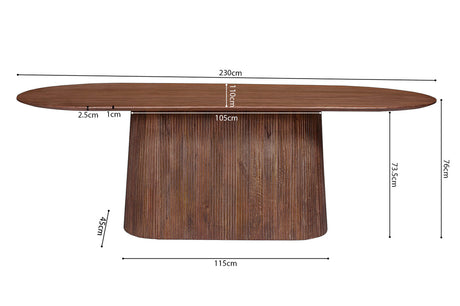 Tafel 'Miguel' 230 cm Ovaal, gemaakt van massief mango hout, met meetgegevens zichtbaar. Close-up van het houten tafelblad.